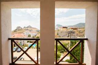 Гостиница Барселона Судак Семейный Однокомнатный Номер-6