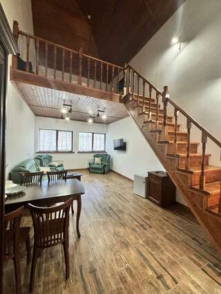 Гостиница Барселона Судак Двухуровневый номер-1