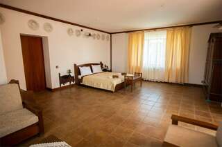 Гостиница Барселона Судак Семейный Двухкомнатный Номер-1